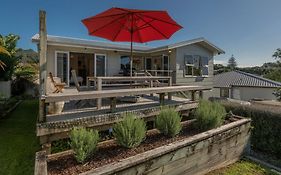 Hahei Kiwi Bach - Hahei Holiday Home